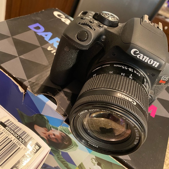 Cannon camera - Picture 2 of 5